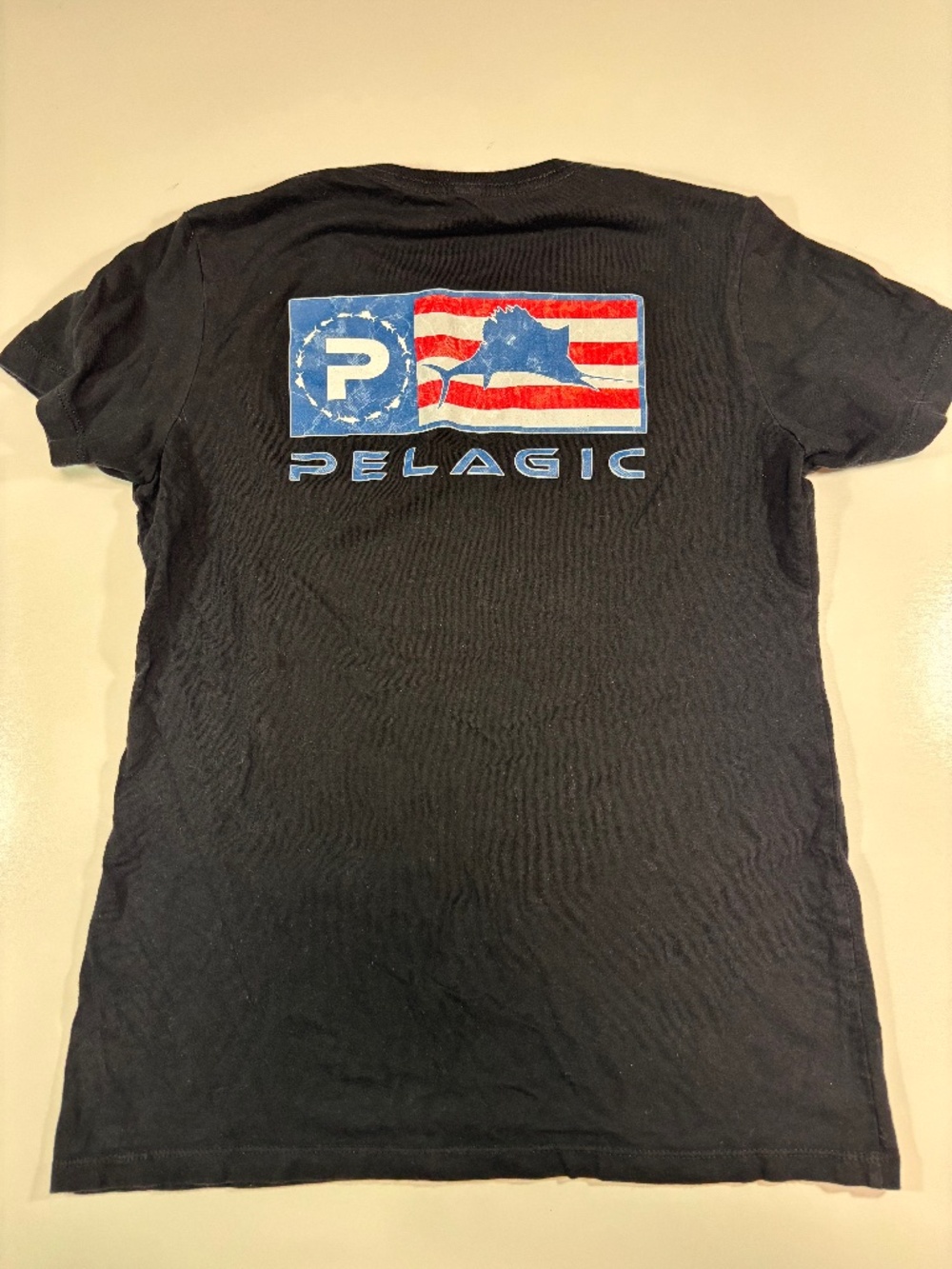 Womens Black Short Sleeve Pelagic Graphic T-Shirt Size Medium